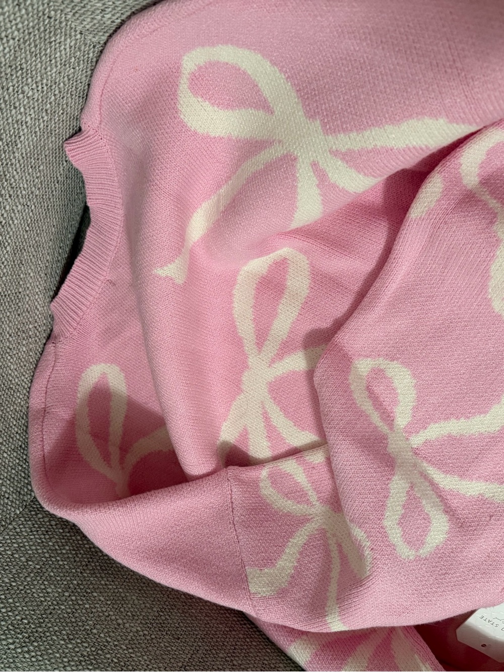 Altar'd State Pink Crewneck Sweater with Cream Bow Intarsia - Picture 4 of 4
